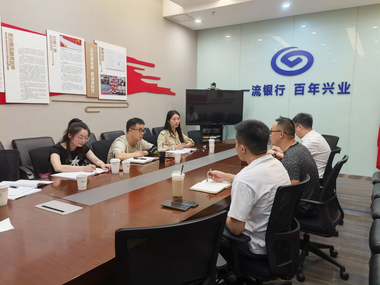 都江堰—康定兩地國企攜手合作樹典范，首筆綠色信貸資金成功注入！